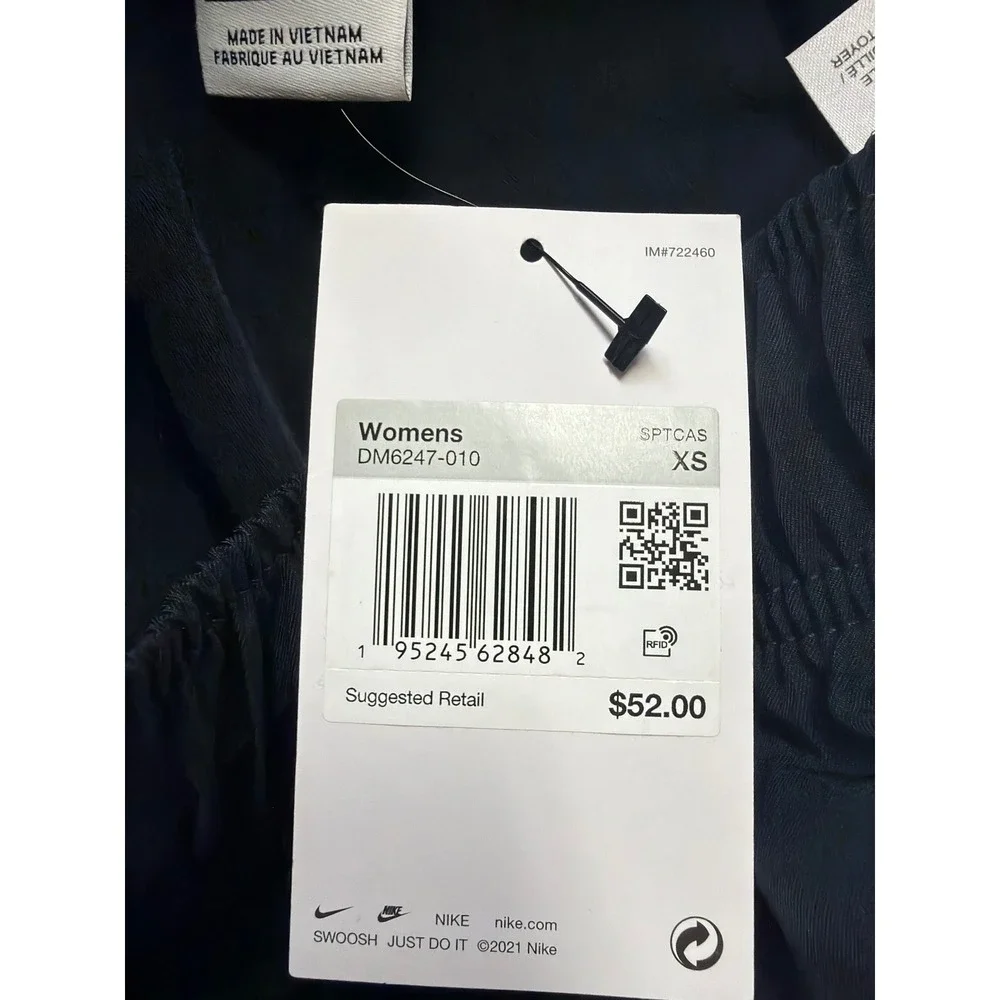 Nike Womens Sportswear Essential High Rise Cargo‎ Shorts Black DM6247-010 XS